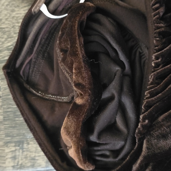 FREE PEOPLE Velvet Puff Sleeve Blouse - Deep Chocolate Brown Sz XS - Picture 5 of 5